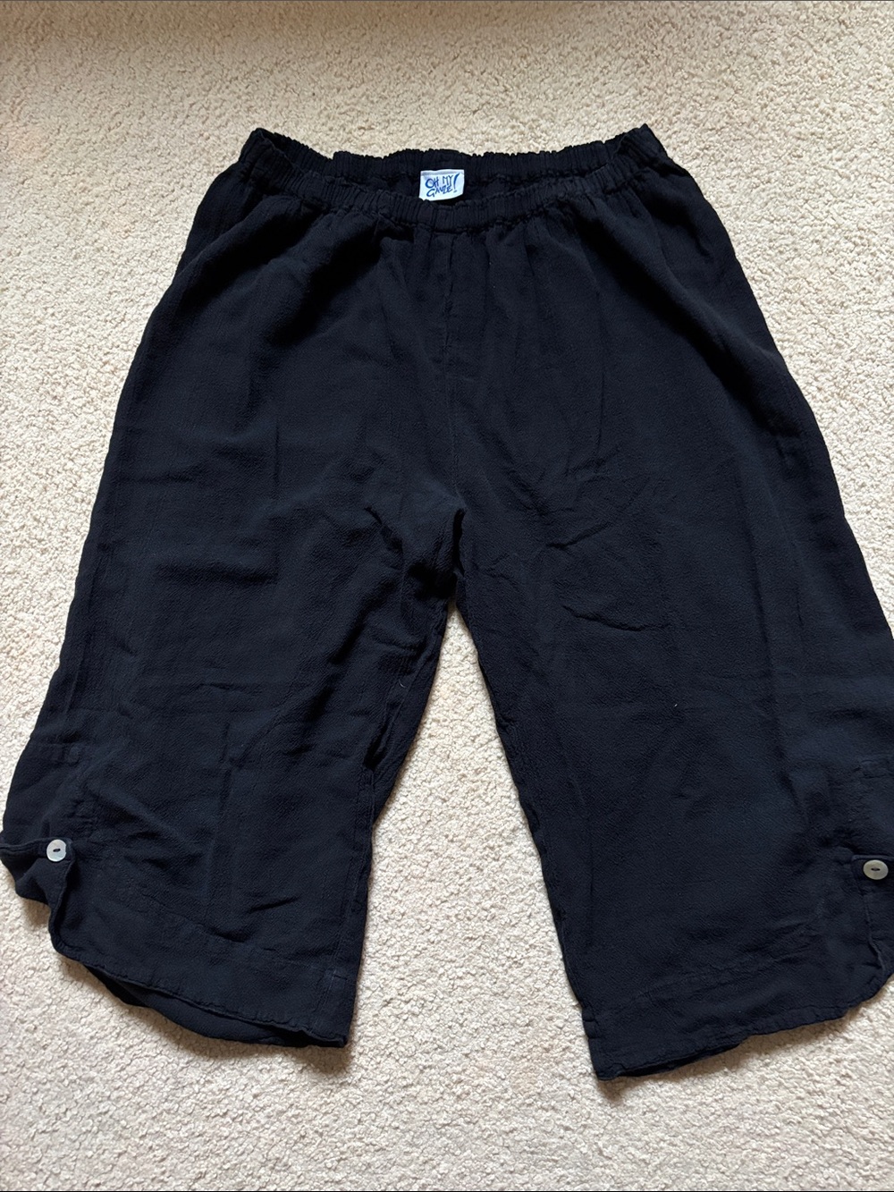 Oh My Gauze! Black Wide-Leg Pull-On Capri Pants